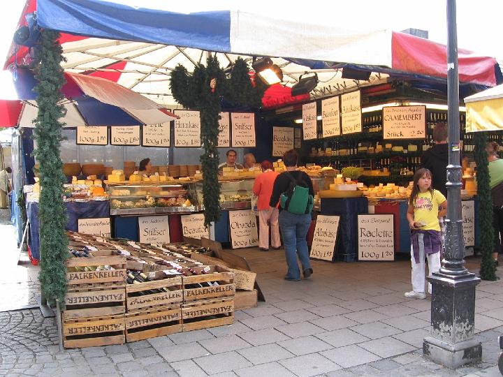 Muenchen 029.jpg - Daneben ist München Sitz nationaler und internationaler Staatsorgane, wie beispielsweise des Bundesfinanzhofs und des Europäischen Patentamts.